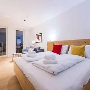 luxury-suite-renngasse-by-welcome2-1010.vienna-besthotels.com/
