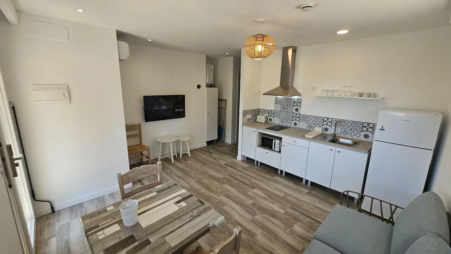 Apartamentos Ibiza Colonia de Sant Jordi 0*,